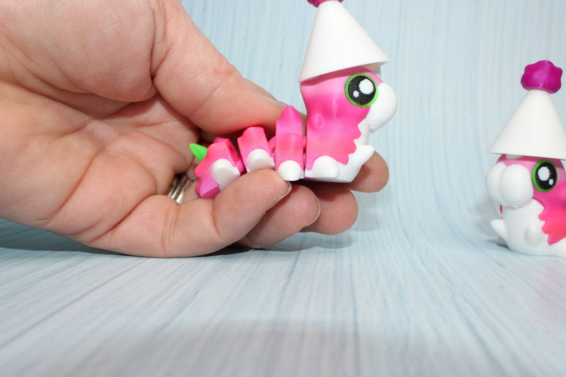 Party Worm 3d printed 2.5"-2 worms included - Wonderland 3D Printing 