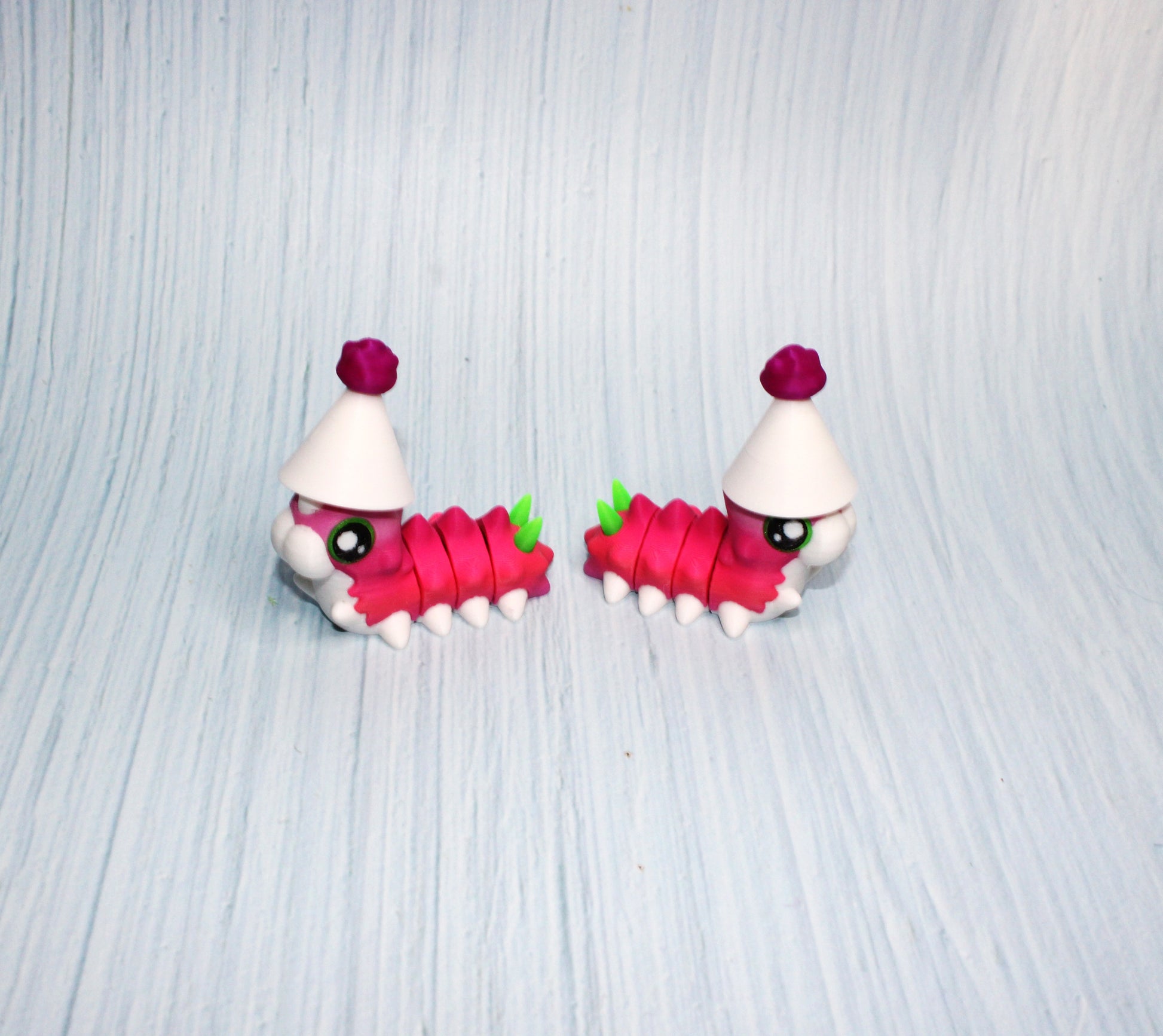 Party Worm 3d printed 2.5"-2 worms included - Wonderland 3D Printing 