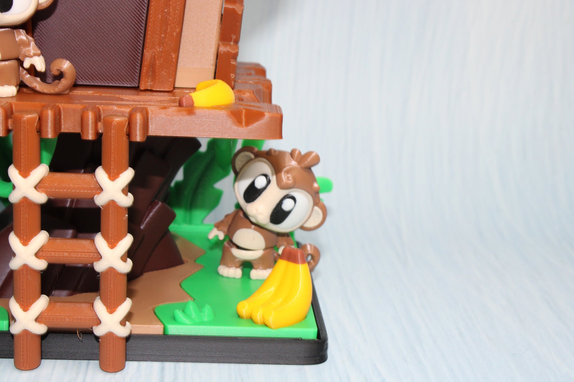 Flexi Monkeys and Playhouse Showcase-3D Printed Flexi Fidget- Comes with 3 Monkeys - Wonderland 3D Printing 