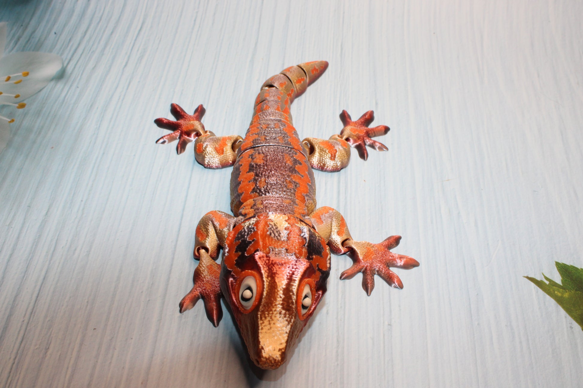 Gargoyle Gecko 3d printed 9" Long - Wonderland 3D Printing 