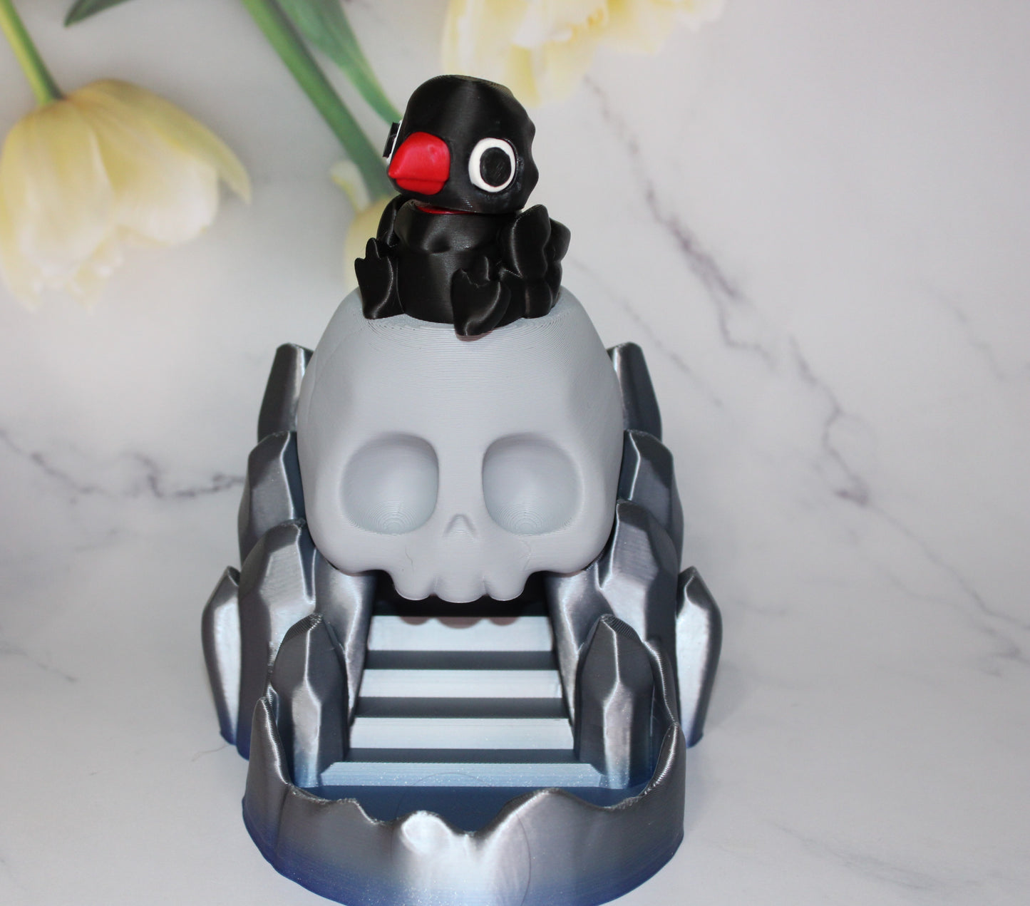 Skull Dice Tower with Crow Slider- Articulated Flexi 3d Printed Figurine-Magnetic