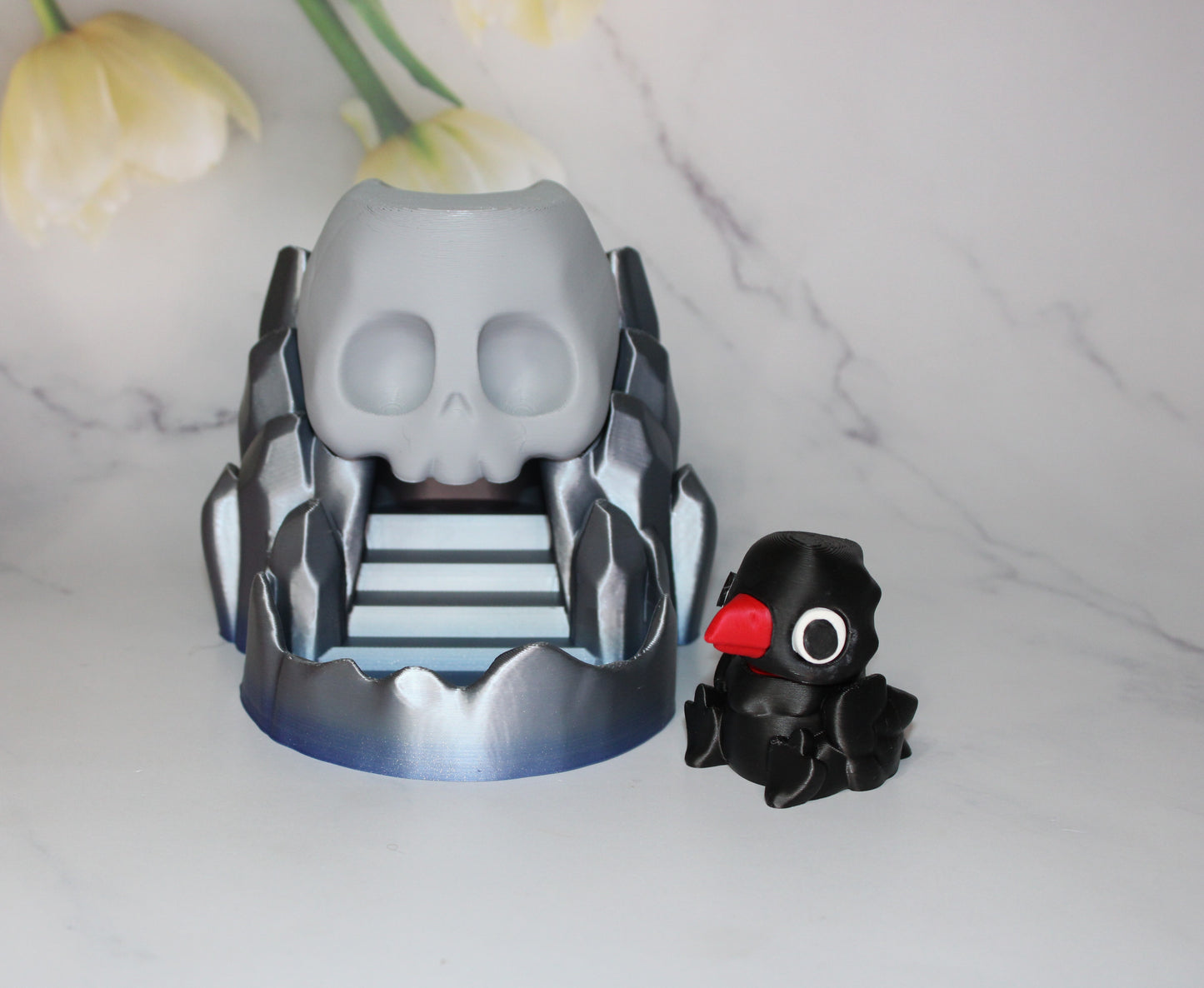 Skull Dice Tower with Crow Slider- Articulated Flexi 3d Printed Figurine-Magnetic