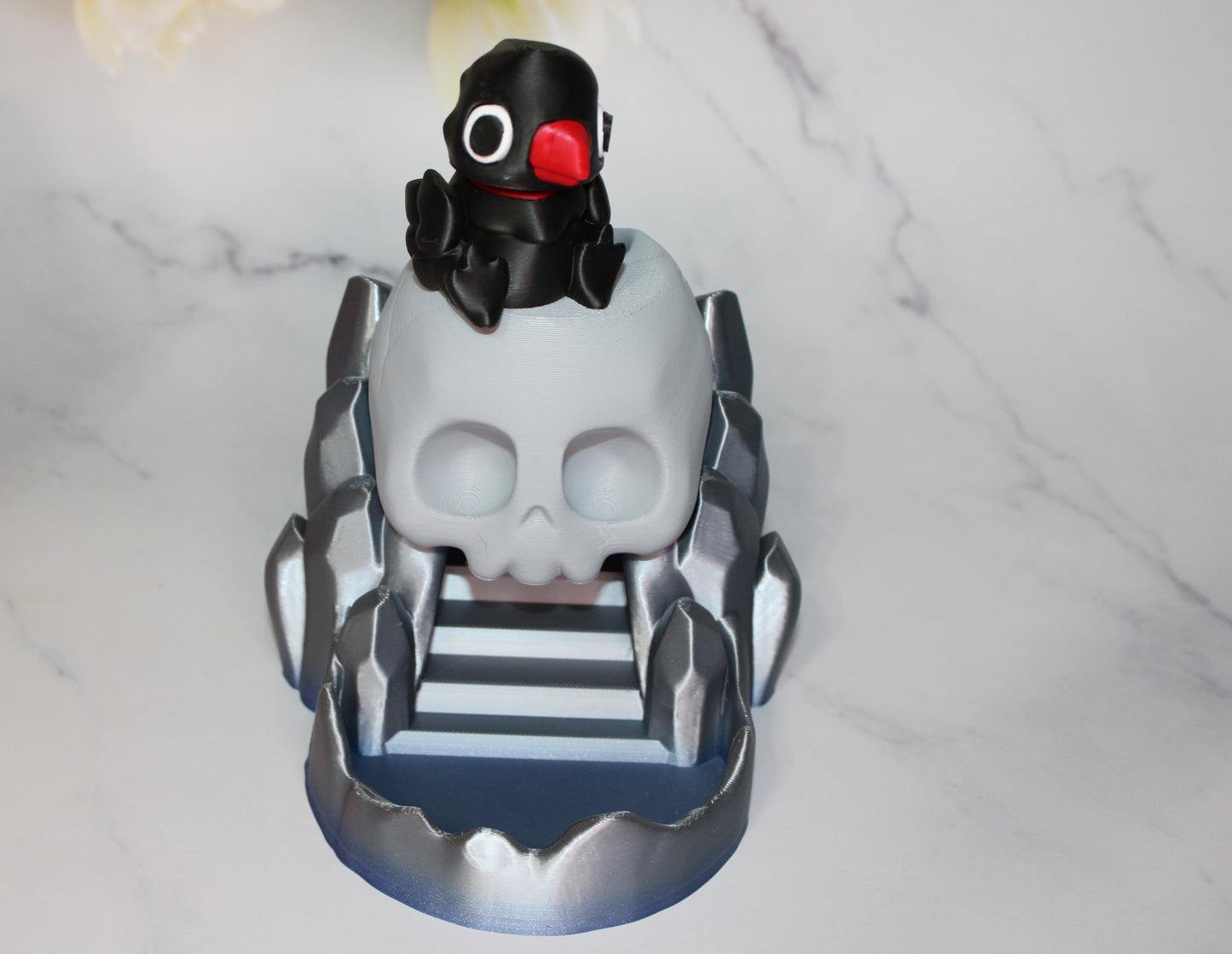 Skull Dice Tower with Crow Slider- Articulated Flexi 3d Printed Figurine-Magnetic