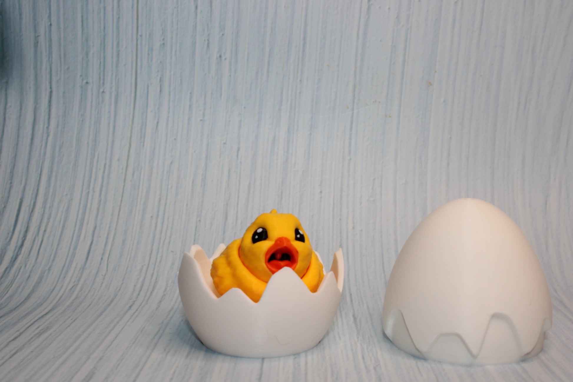Baby Chick with Egg - Wonderland 3D Printing 