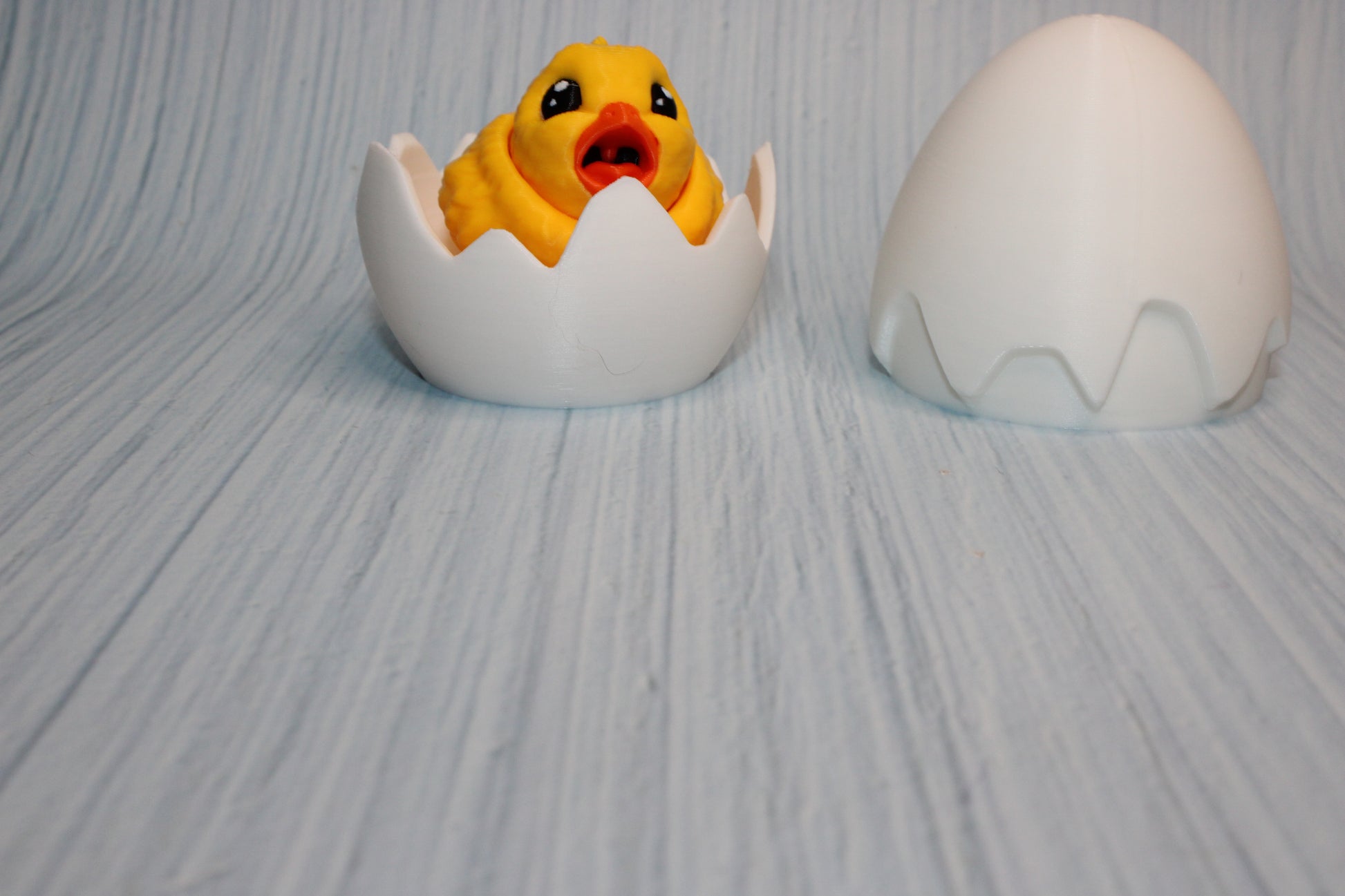Baby Chick with Egg - Wonderland 3D Printing 