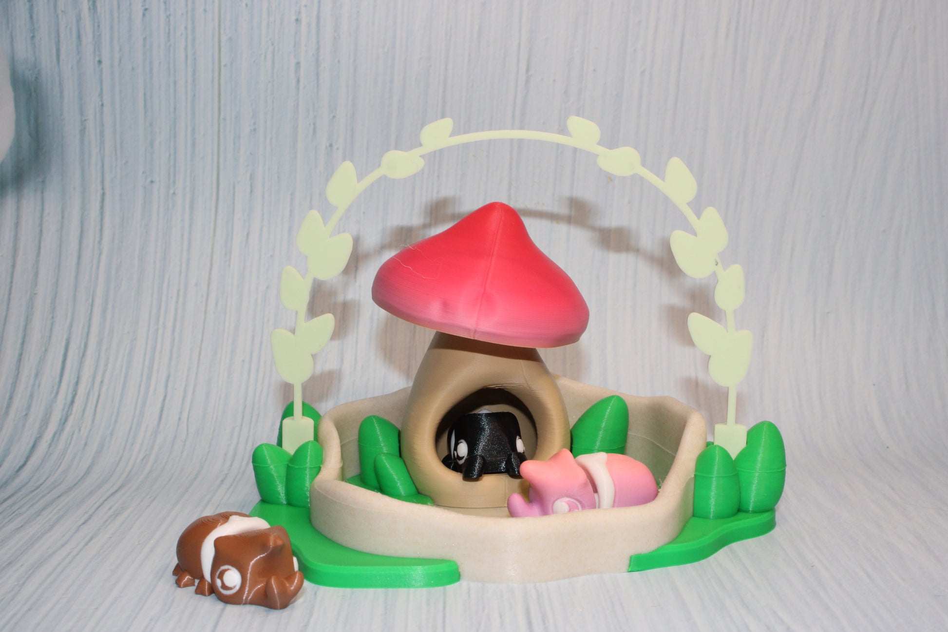Woodland Beetle Mushroom Playset comes with 3 beetles - Wonderland 3D Printing 