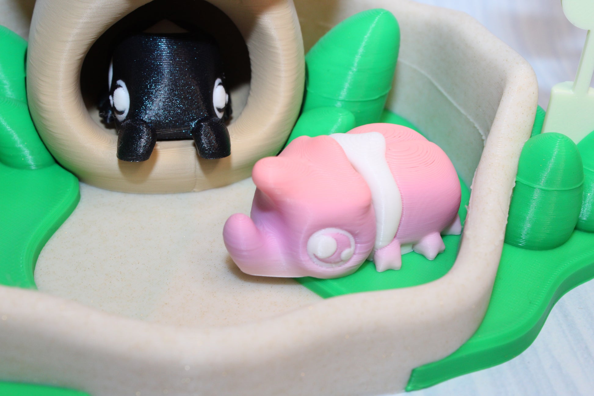 Woodland Beetle Mushroom Playset comes with 3 beetles - Wonderland 3D Printing 