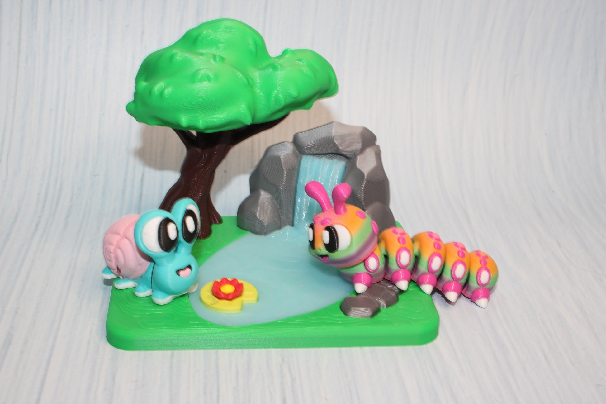 Waterfall Playset comes with Rhino Caterpillar and Snail - Wonderland 3D Printing 