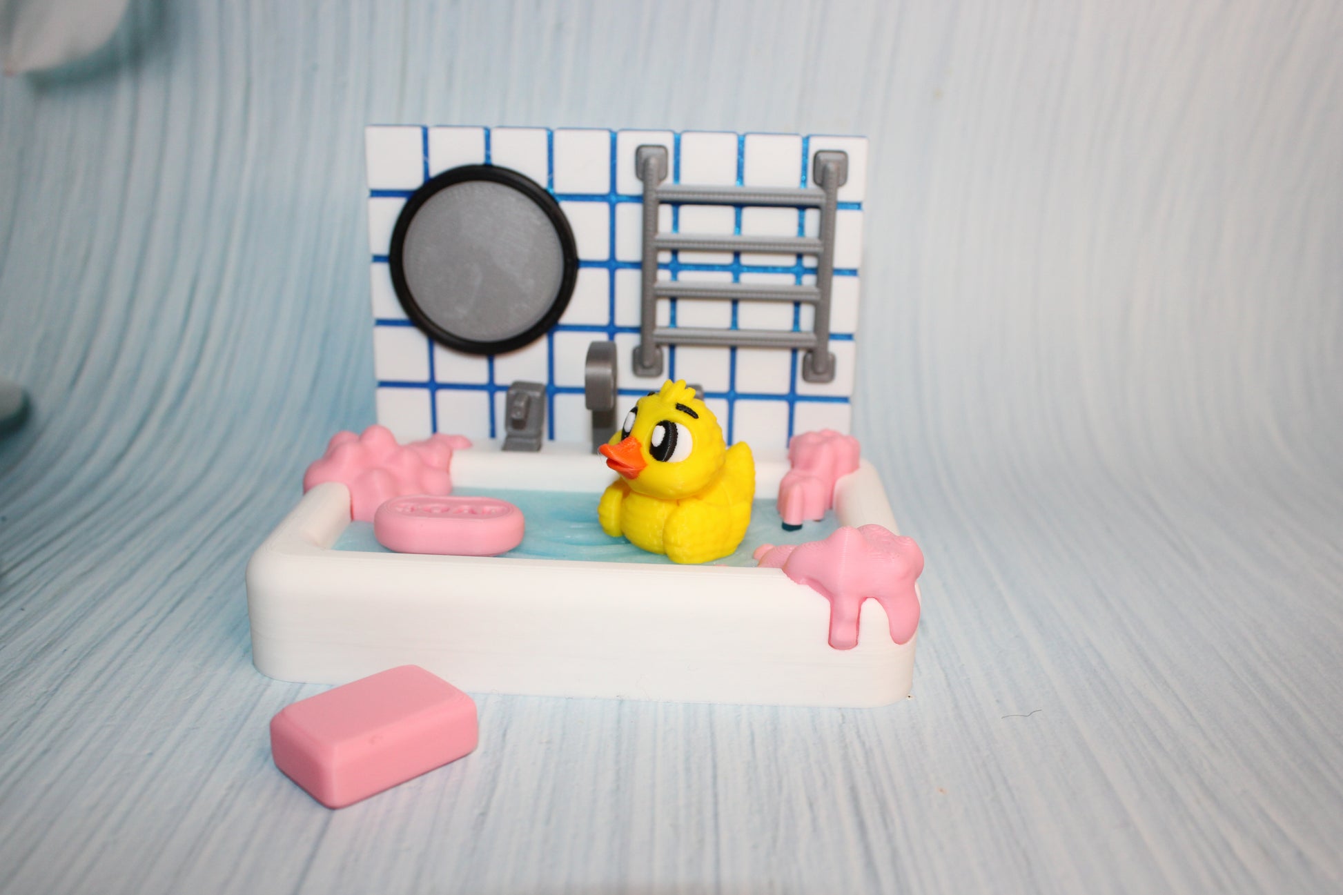 3D Printed Ducky Bathtub Toy, Cute Mini Duck Bath Scene, Desk Decor, Gift for Kids & Adults, Kawaii Bathroom Decor, Collectible Figurine - Wonderland 3D Printing 