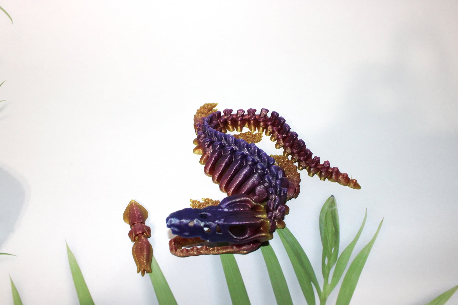 Mosasaurus and little squid accessory-13 inches Long-3d Printed Articulated Flexi Fidget - Wonderland 3D Printing 