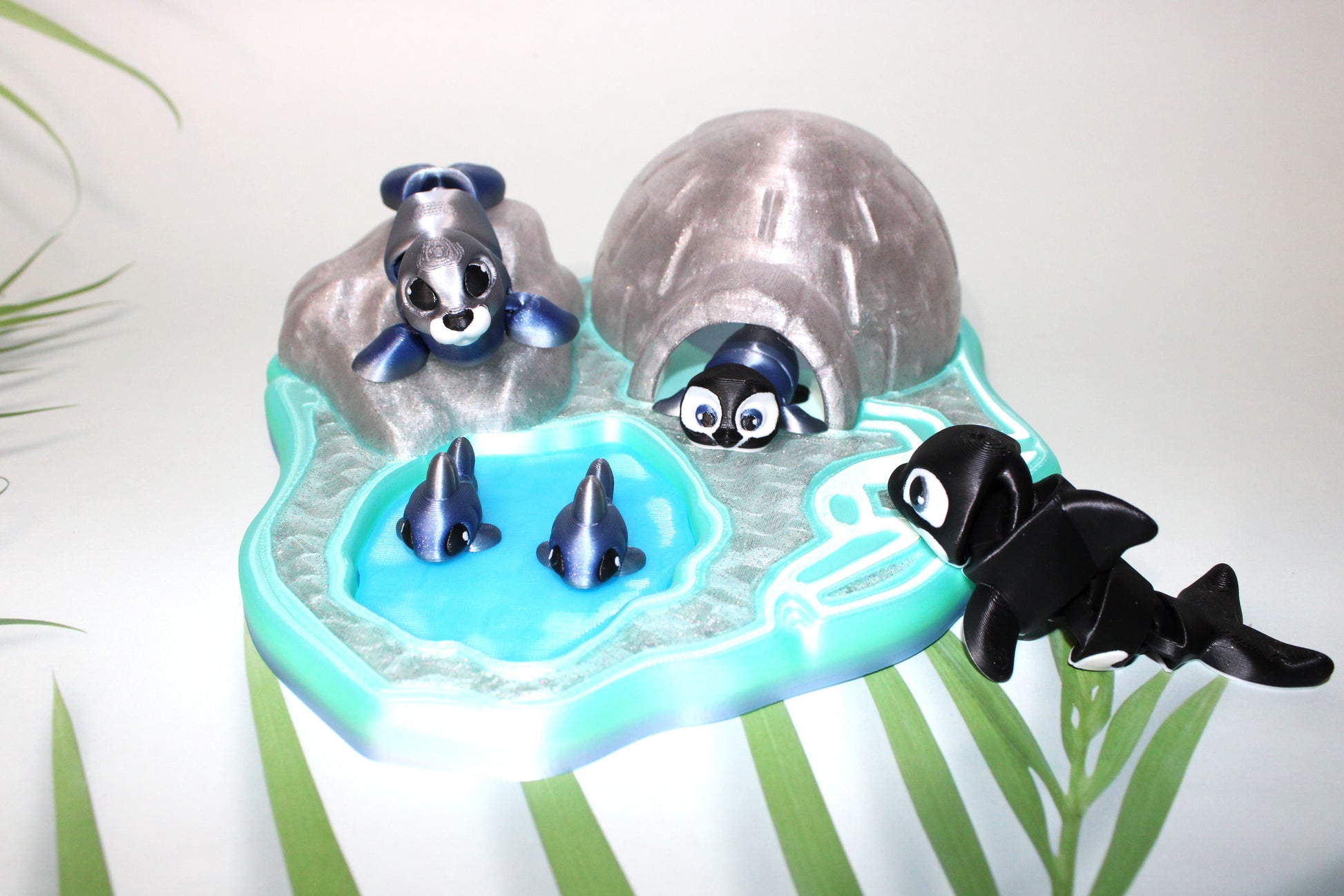 Artic Set: Includes Igloo and base with 1 Orca, 1Pengiun,1 Seal, and 2 fish-Full Color 3D Printed Articulated Fidget Toy - Wonderland 3D Printing 