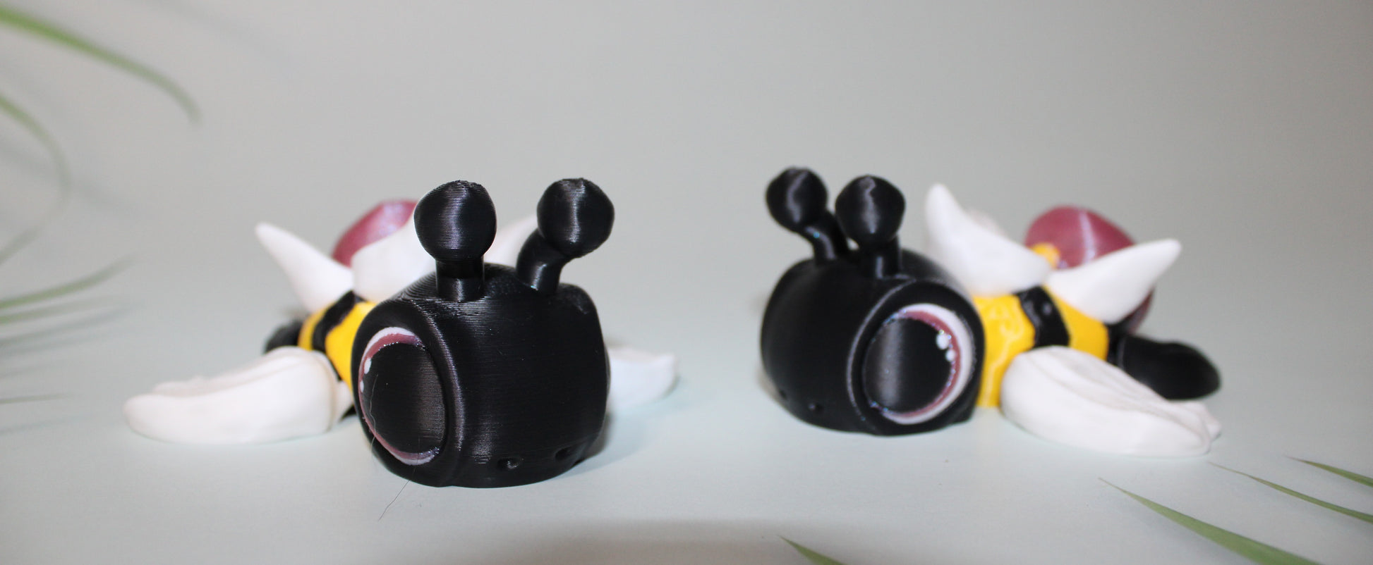 Lady Slipper Bee Turtle Minnesota State Flower- 3.5 in-Full Color 3D Printed Articulated Fidget Toy - Wonderland 3D Printing 