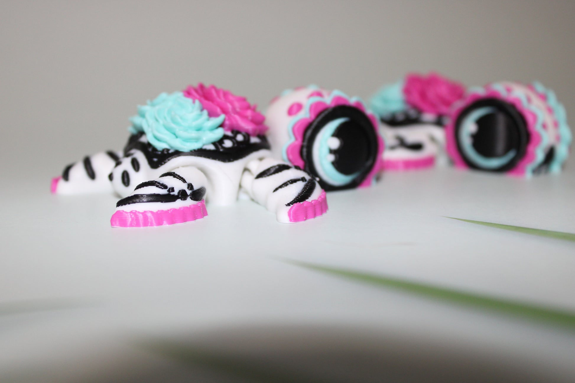 Day of the Dead -Día de Muertos Turtle-3.25 inches- Full Color 3D Printed Articulated Fidget Toy - Wonderland 3D Printing 