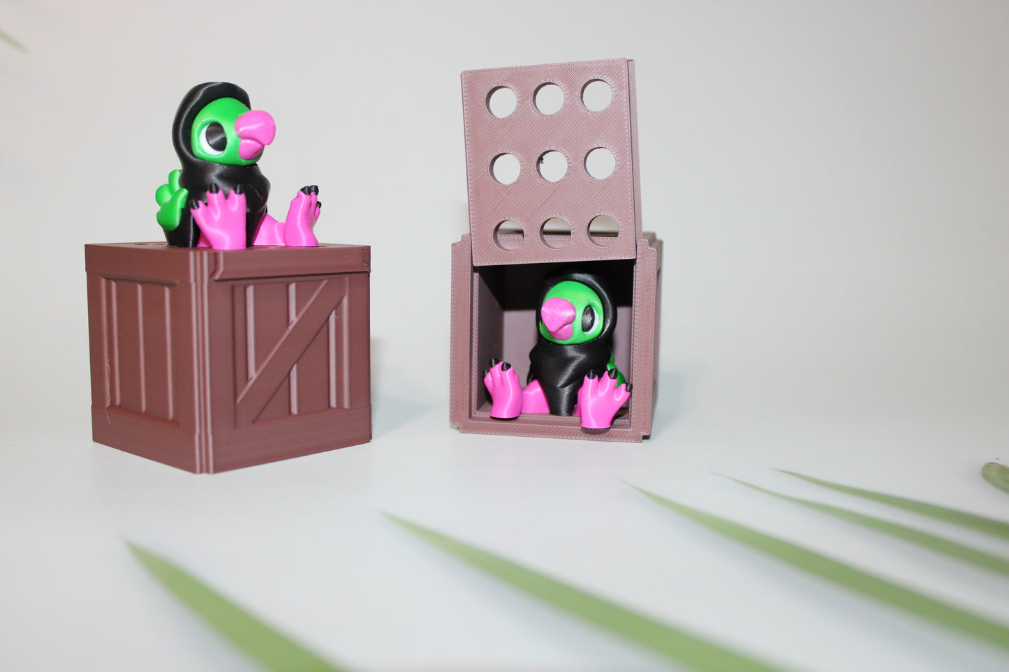 Dodo Bird with Crate - Full Color 3D Printed Articulated Fidget Toy - Wonderland 3D Printing 