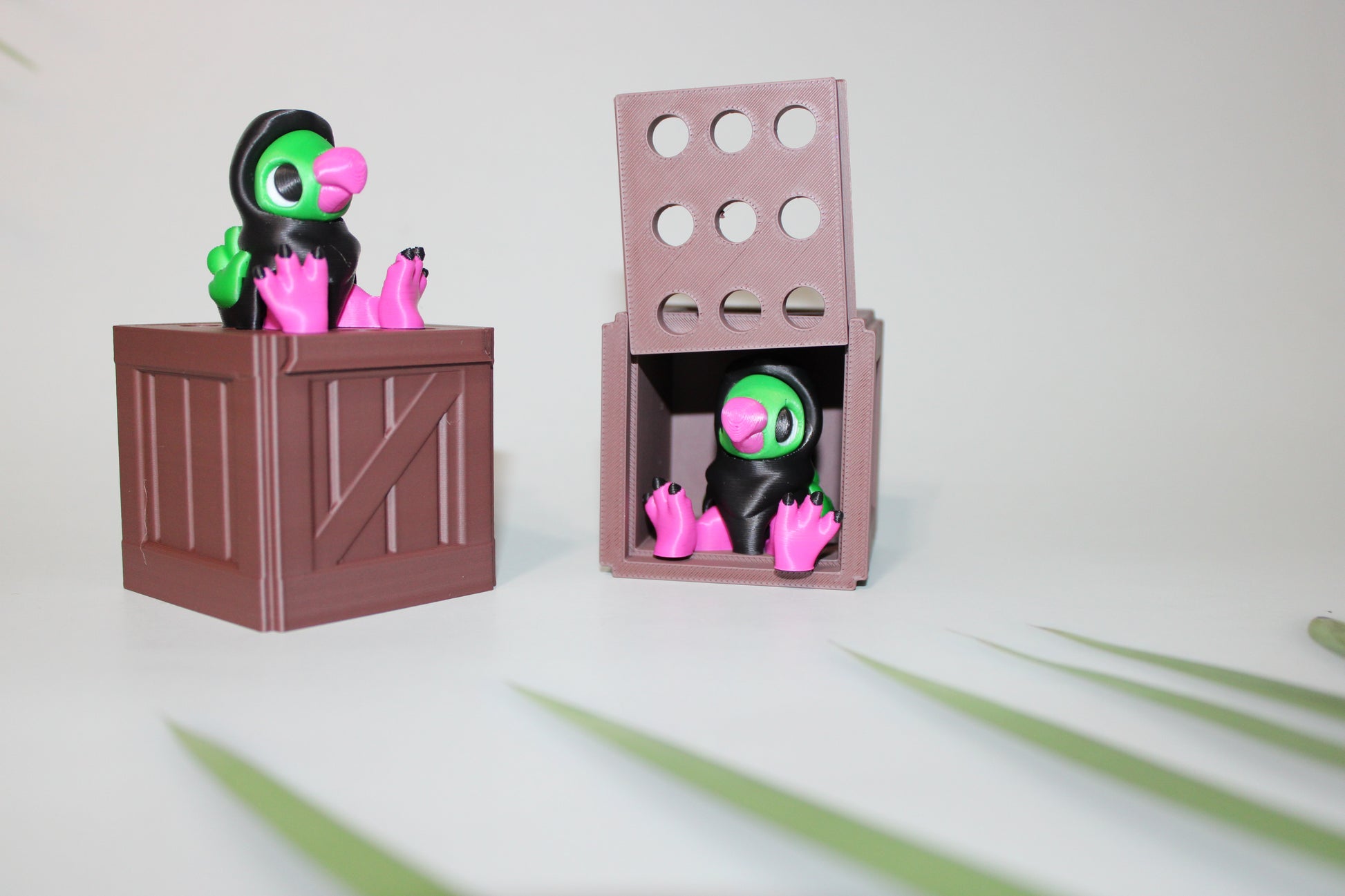 Dodo Bird with Crate - Full Color 3D Printed Articulated Fidget Toy - Wonderland 3D Printing 