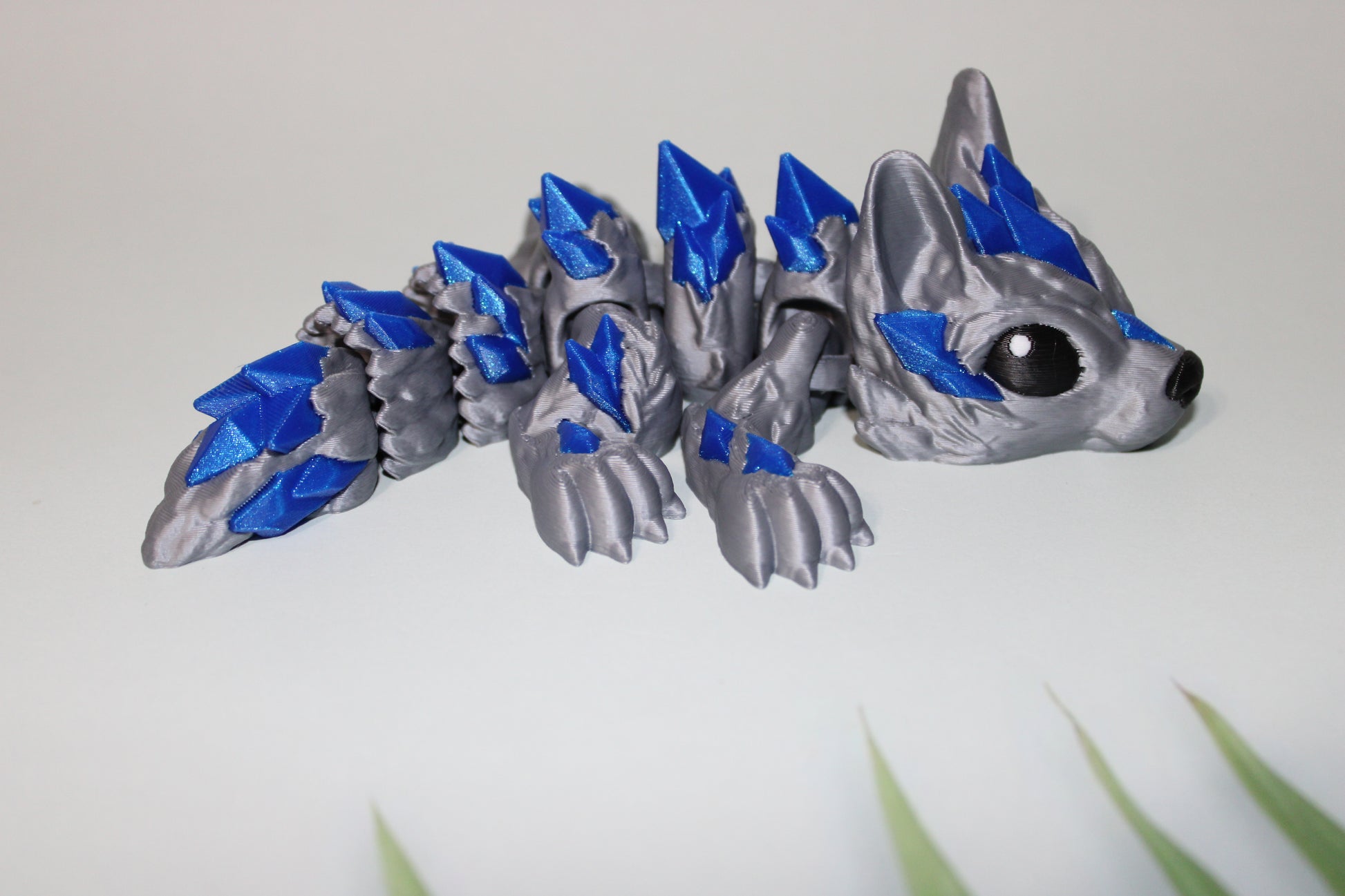 Tiny Crystal Wolf or Tiny Crystal Winged Wolf 3D Printed Articulated Figurine - Wonderland 3D Printing 