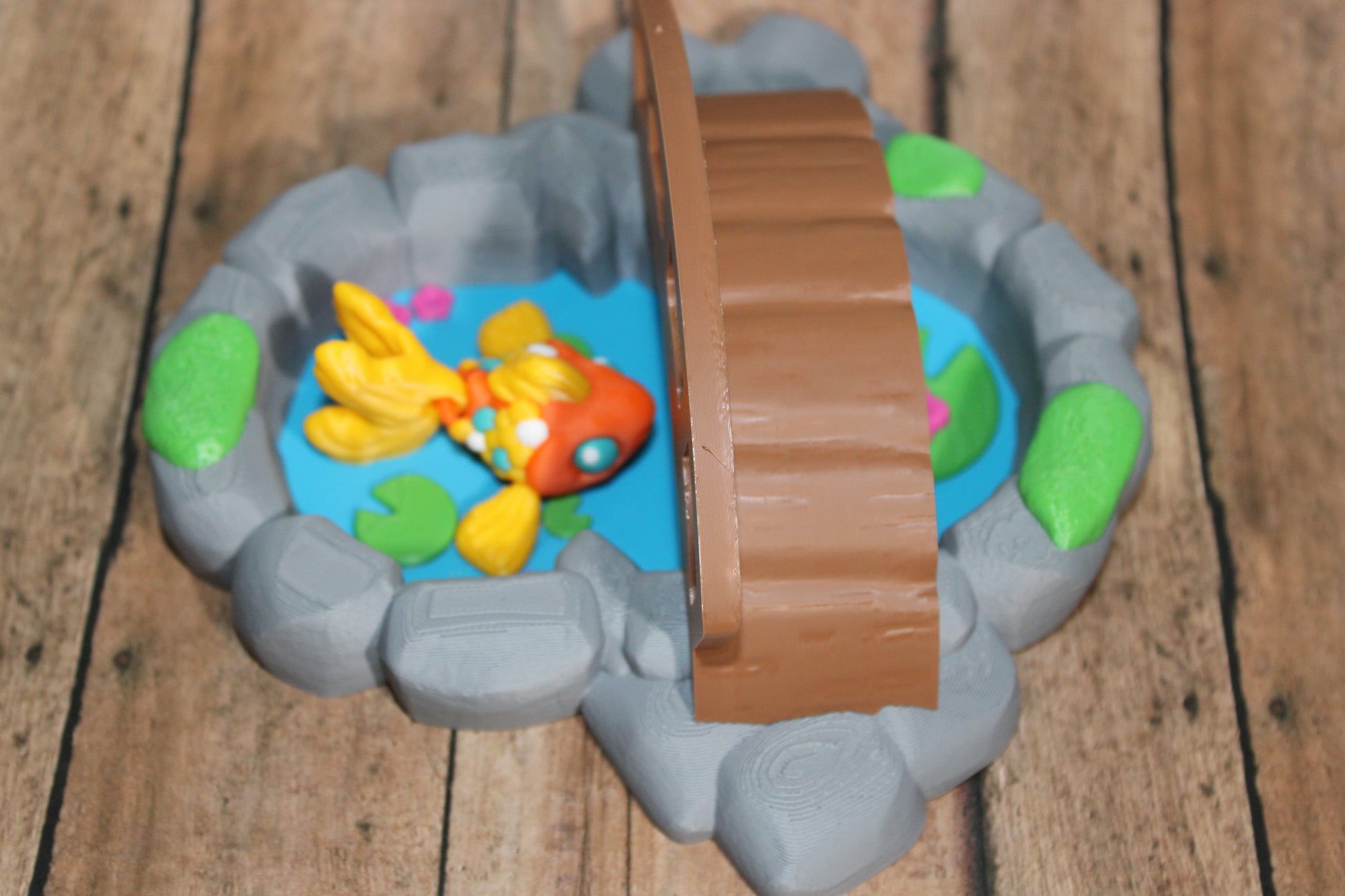 Koi Pond with Fish Articulated Flexi Fidget Full Color 3D Printed Toy - Wonderland 3D Printing 