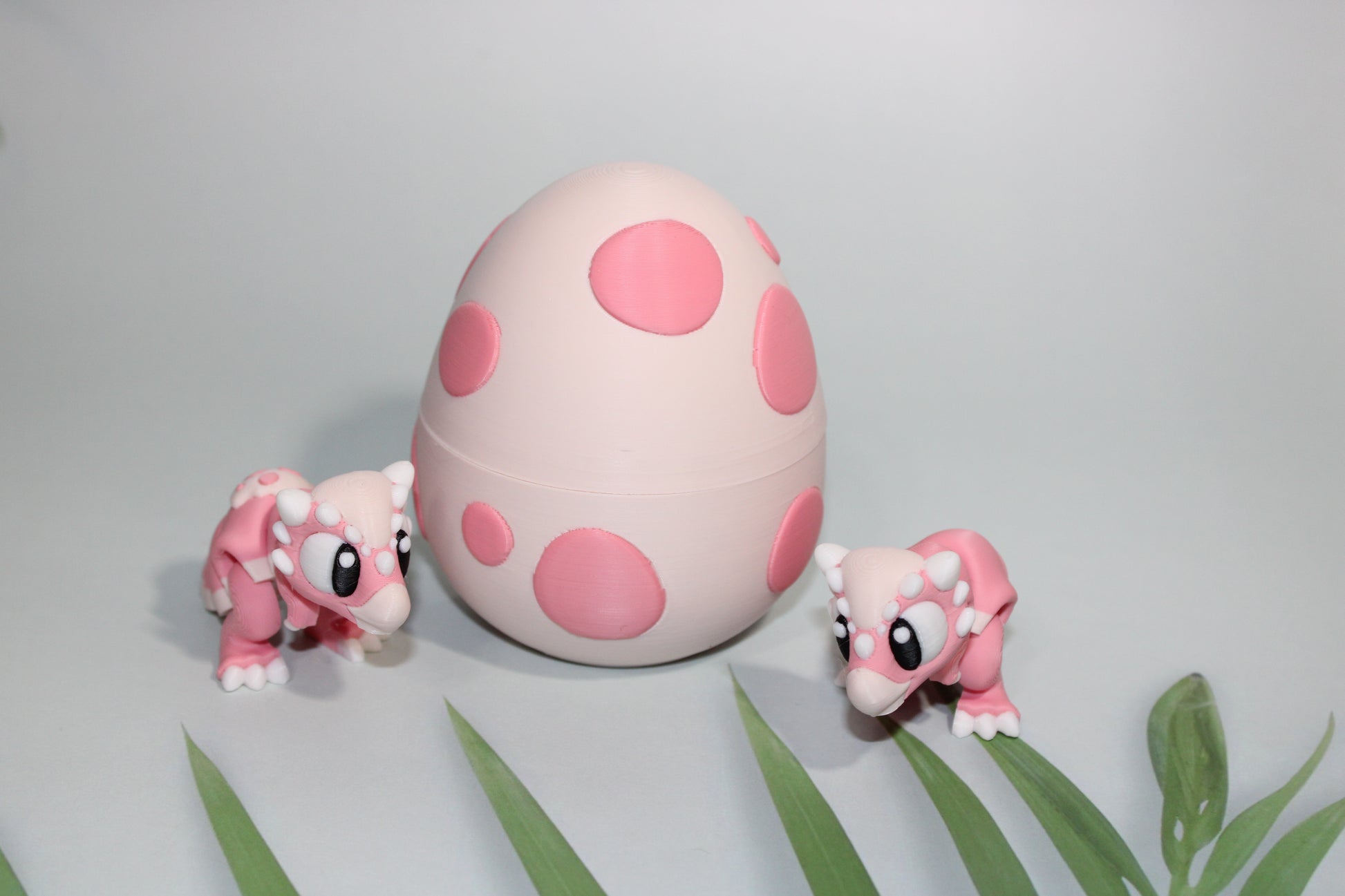 2 Dinos with Egg -3D Printed Flexi Fidget - Wonderland 3D Printing 