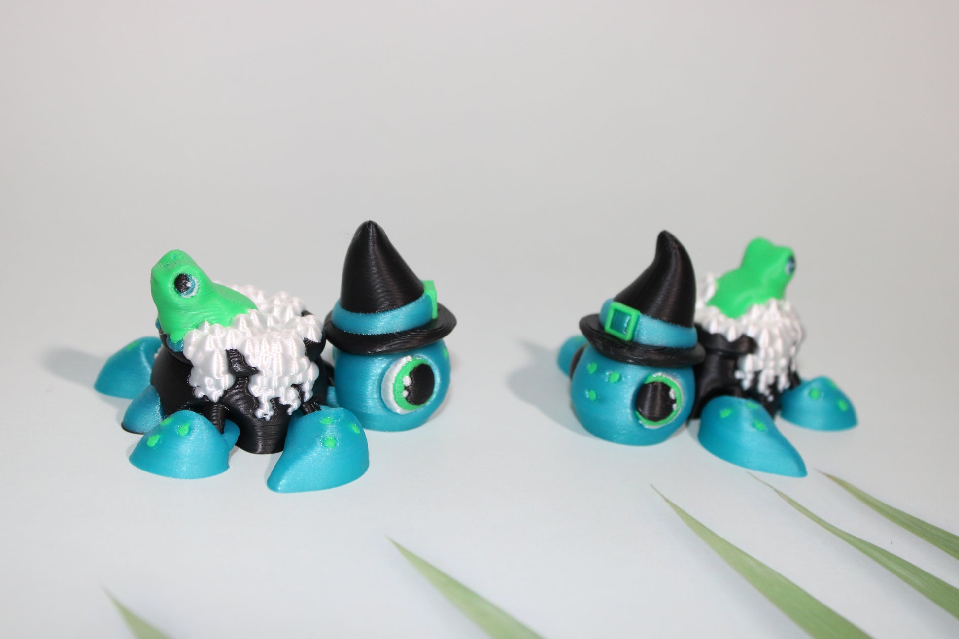 Witch Turtle 2.5 inches or Stitches Turtle- Full Color 3D Printed Articulated Fidget Toy - Wonderland 3D Printing 