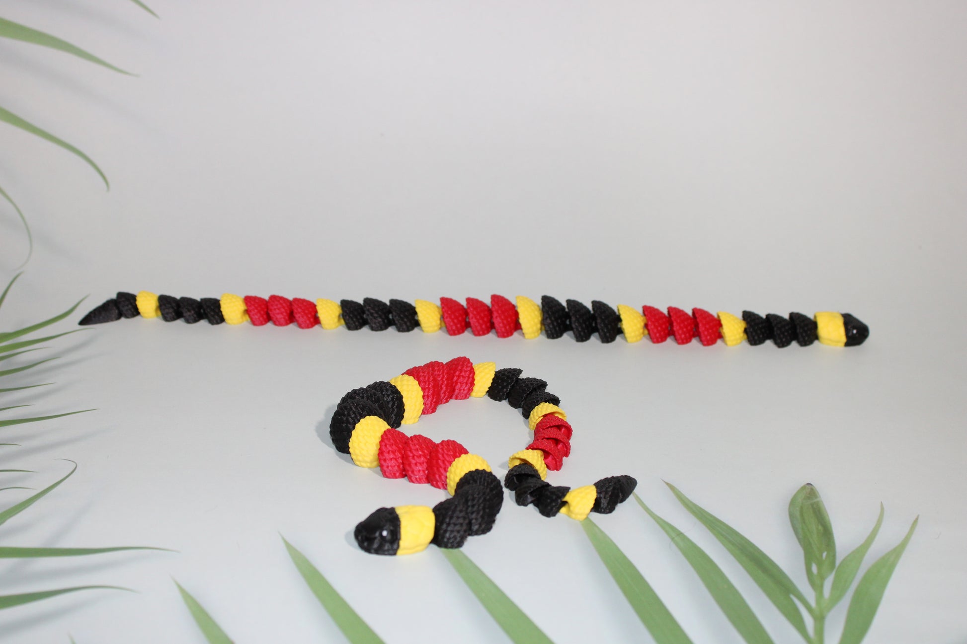 Coral Snake 3D Printed Articulated Figurine Fidget Toy - Wonderland 3D Printing 
