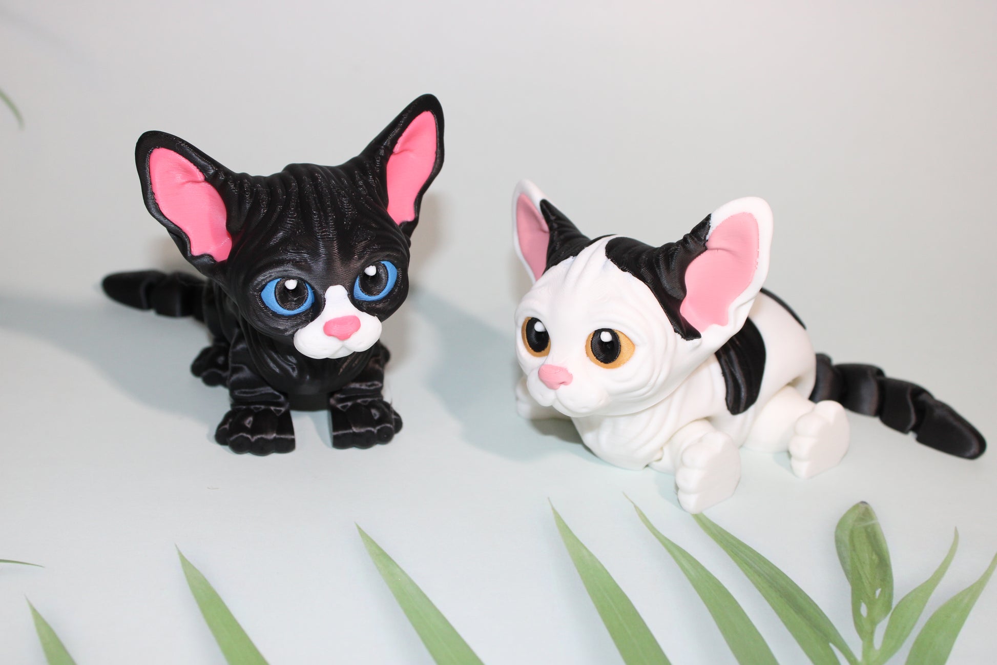 Sphynx Cat 4 inches Tall by 7 inches Long- Flexi Figurine-3D Printed - Wonderland 3D Printing 
