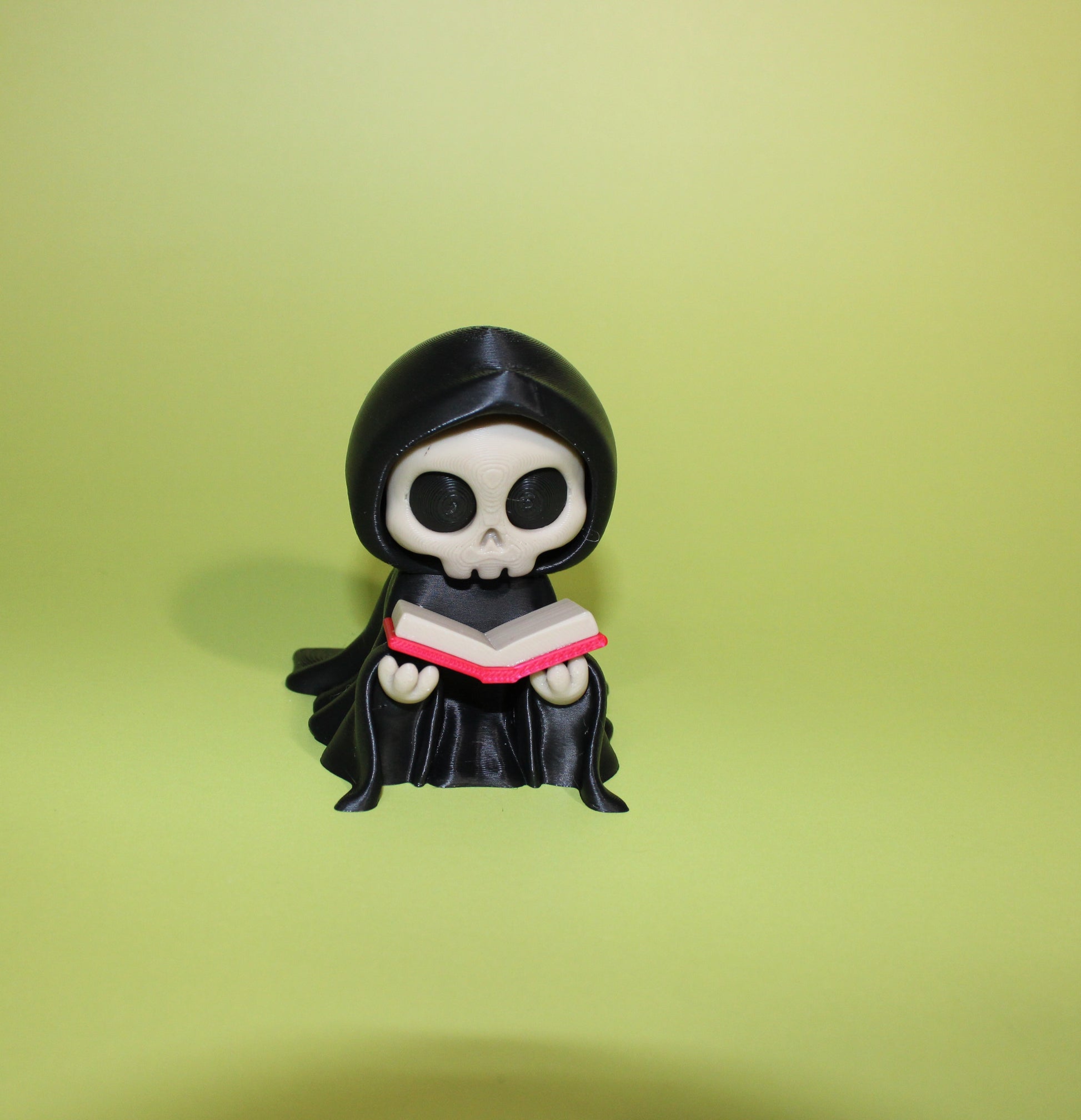 Reading Reaper 3.25 inches Tall: 3D Printed Fidget Toy - Wonderland 3D Printing 