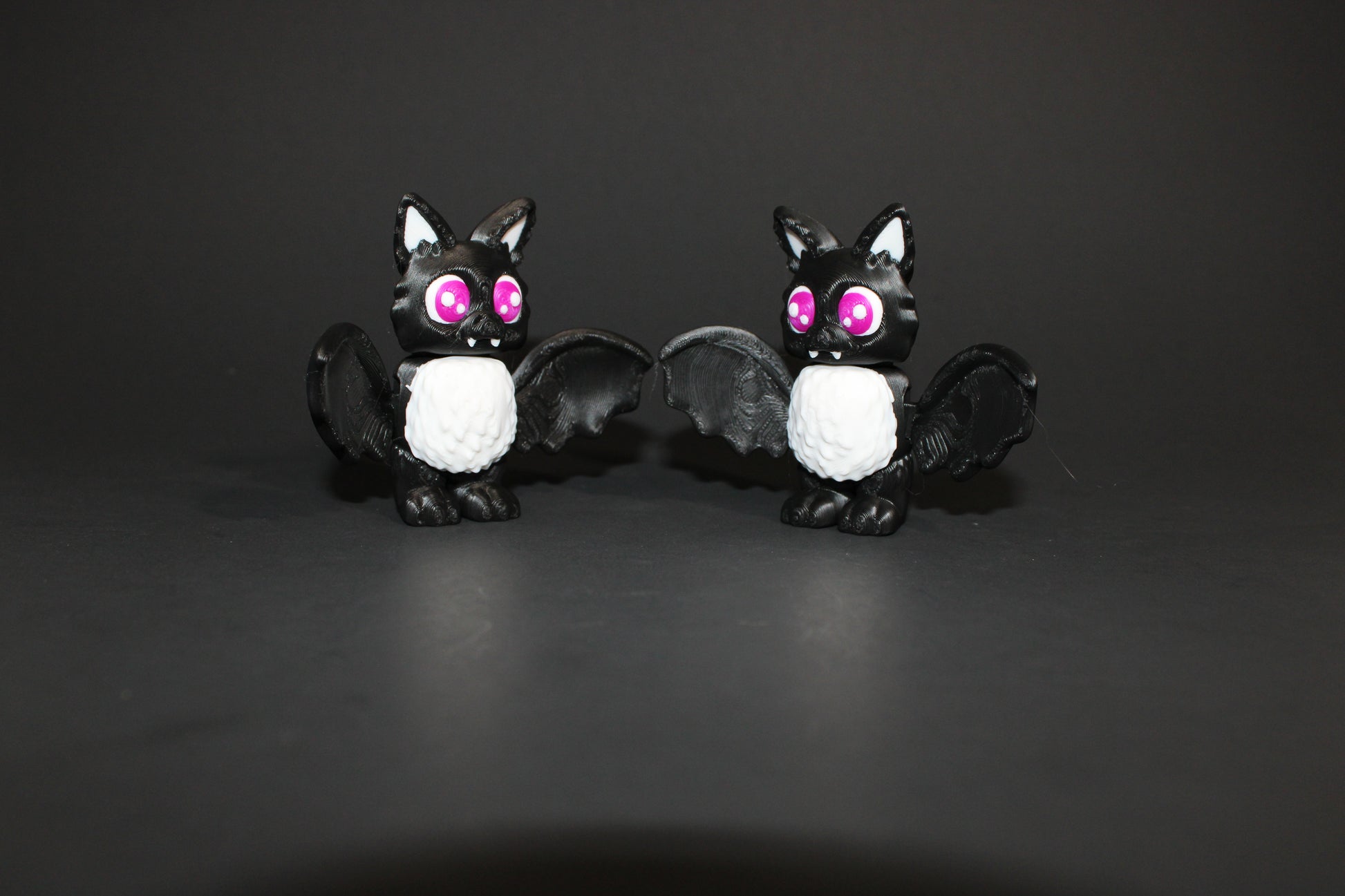 Floofy Kawaii  Bat 3 inches tall- 3D Printed Articulated Flexi Fidget toy - Wonderland 3D Printing 