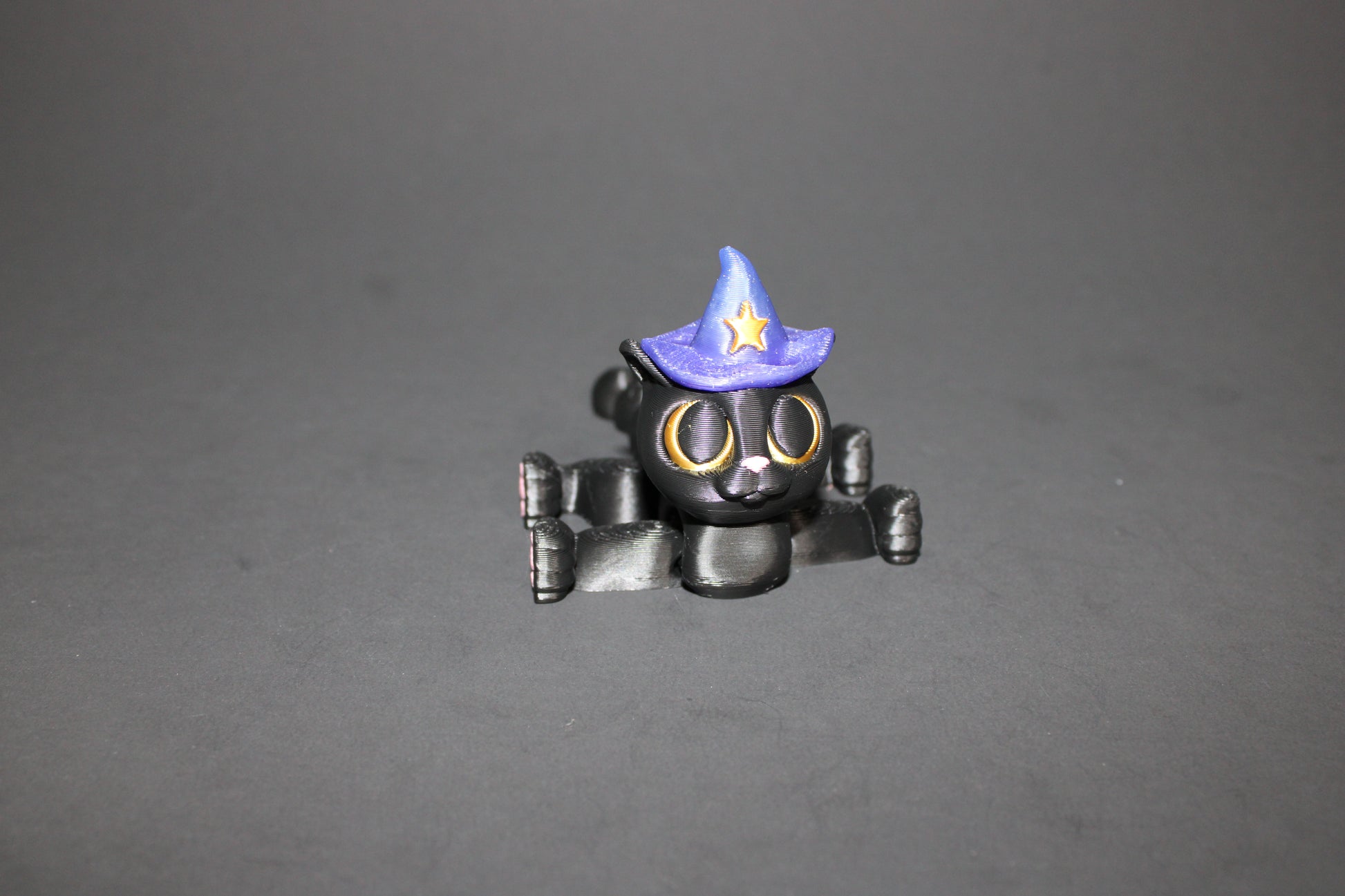 Witch Kitty 3.5 inches Tall-Flexi Fidget 3D Printed Figurine - Wonderland 3D Printing 