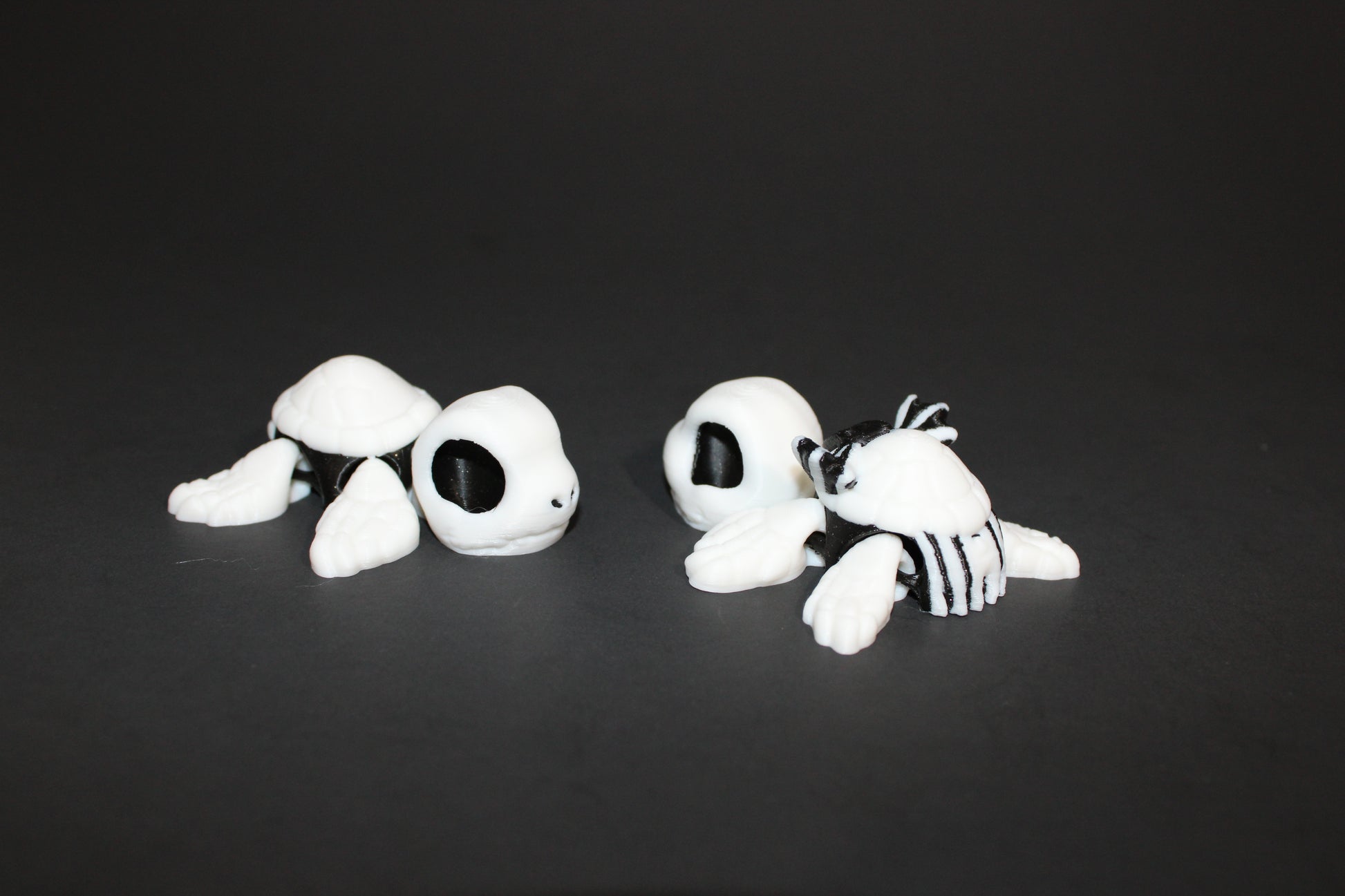 Halloween Turtles - 3D Printed Articulated Flexi Fidget Figurine: 3D Printed Fidget Toy - Wonderland 3D Printing 
