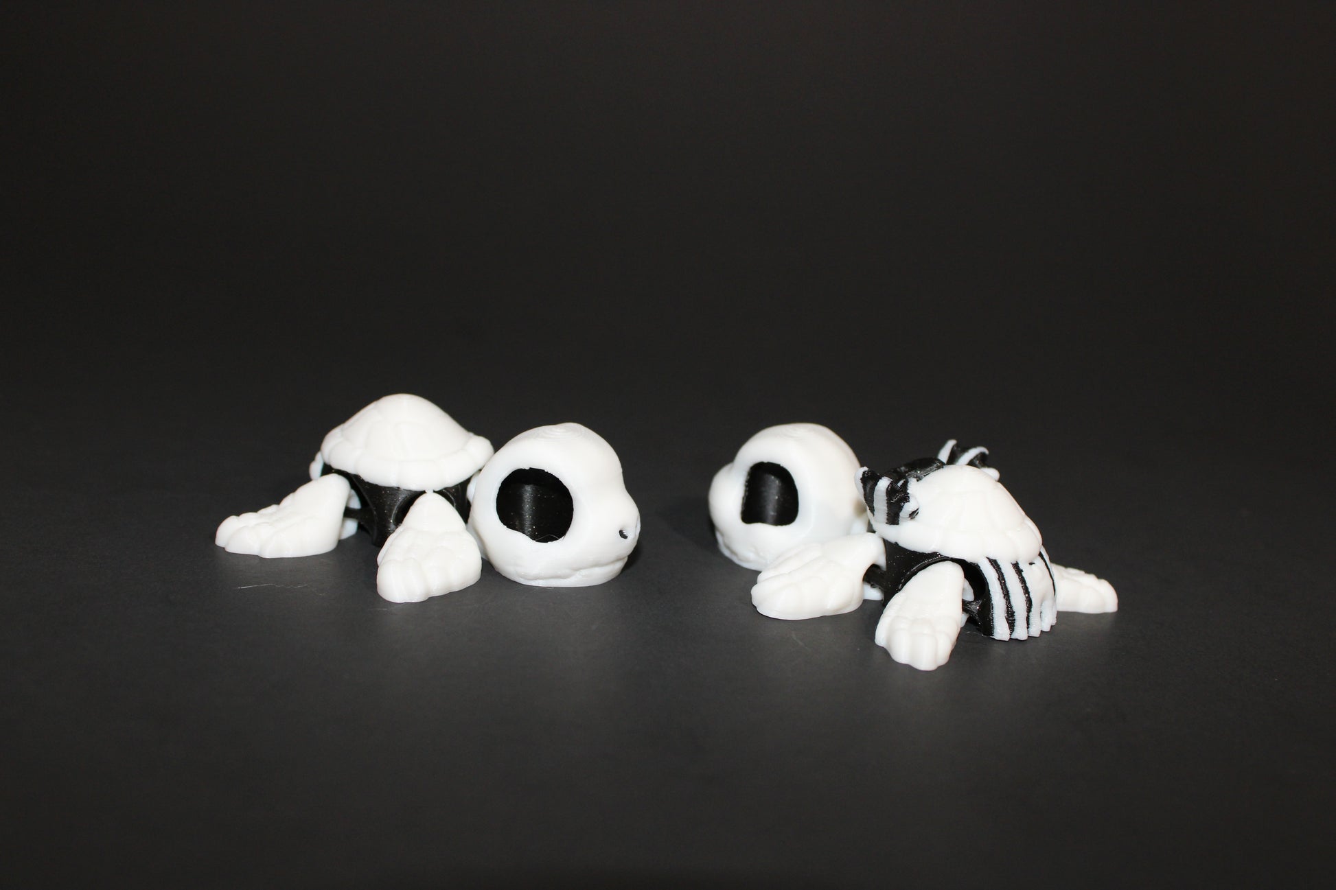 Halloween Turtles - 3D Printed Articulated Flexi Fidget Figurine: 3D Printed Fidget Toy - Wonderland 3D Printing 