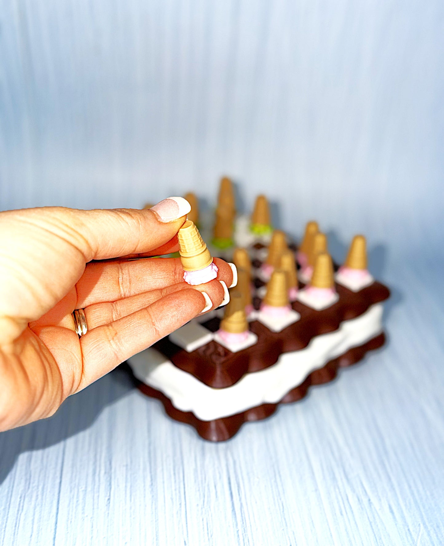 Ice Cream Checkers - 3D Printed- Ice Cream Cake is Container - Wonderland 3D Printing 
