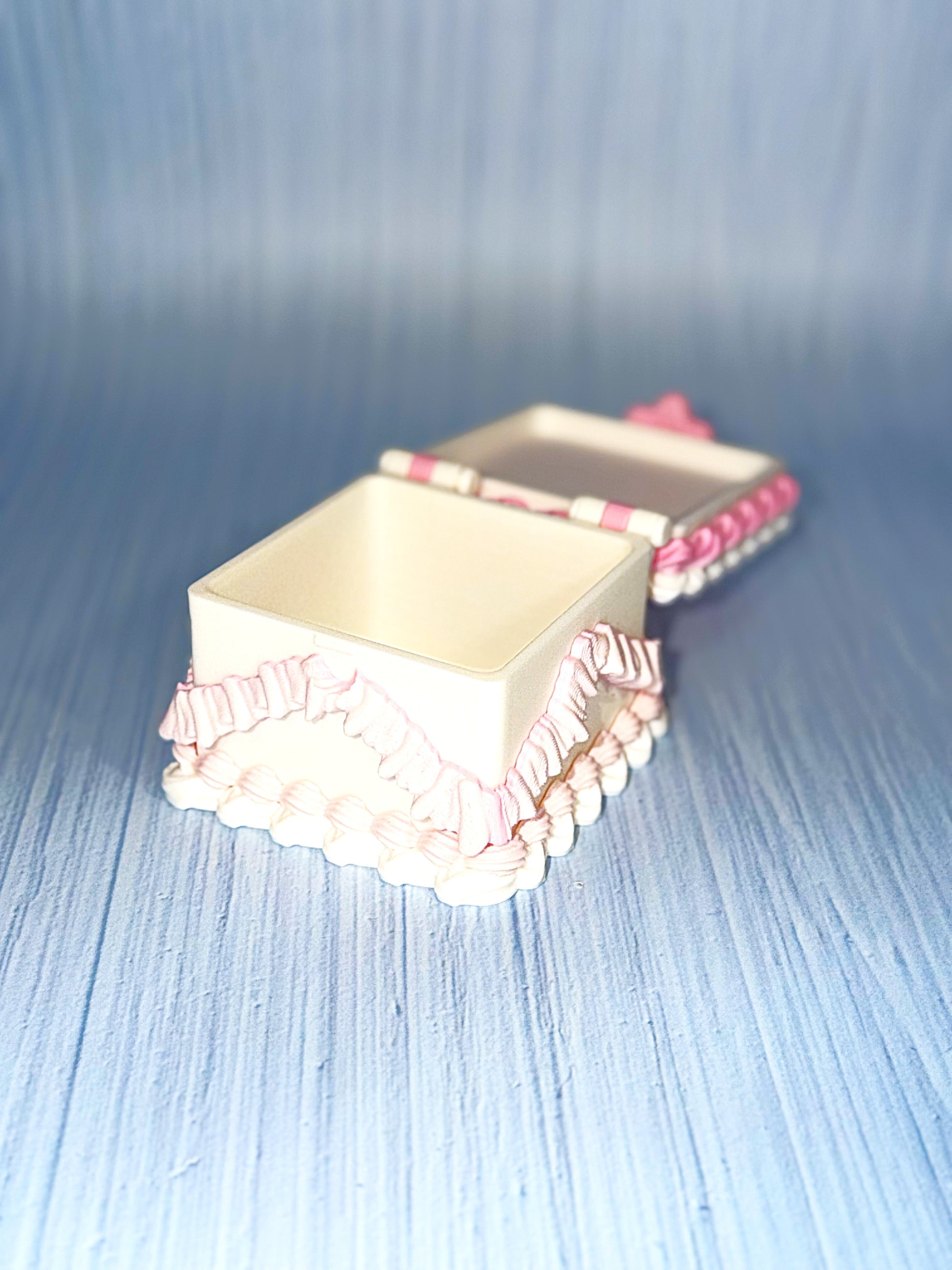 3d Printed Cake Storage Boxes 3" x 3" x 2.75'"t - Wonderland 3D Printing 