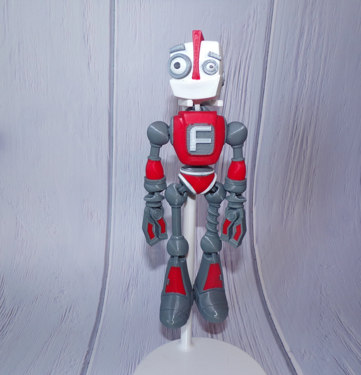 Robot: 3d Printed Articulated Robot with Custom Stand - Wonderland 3D Printing 