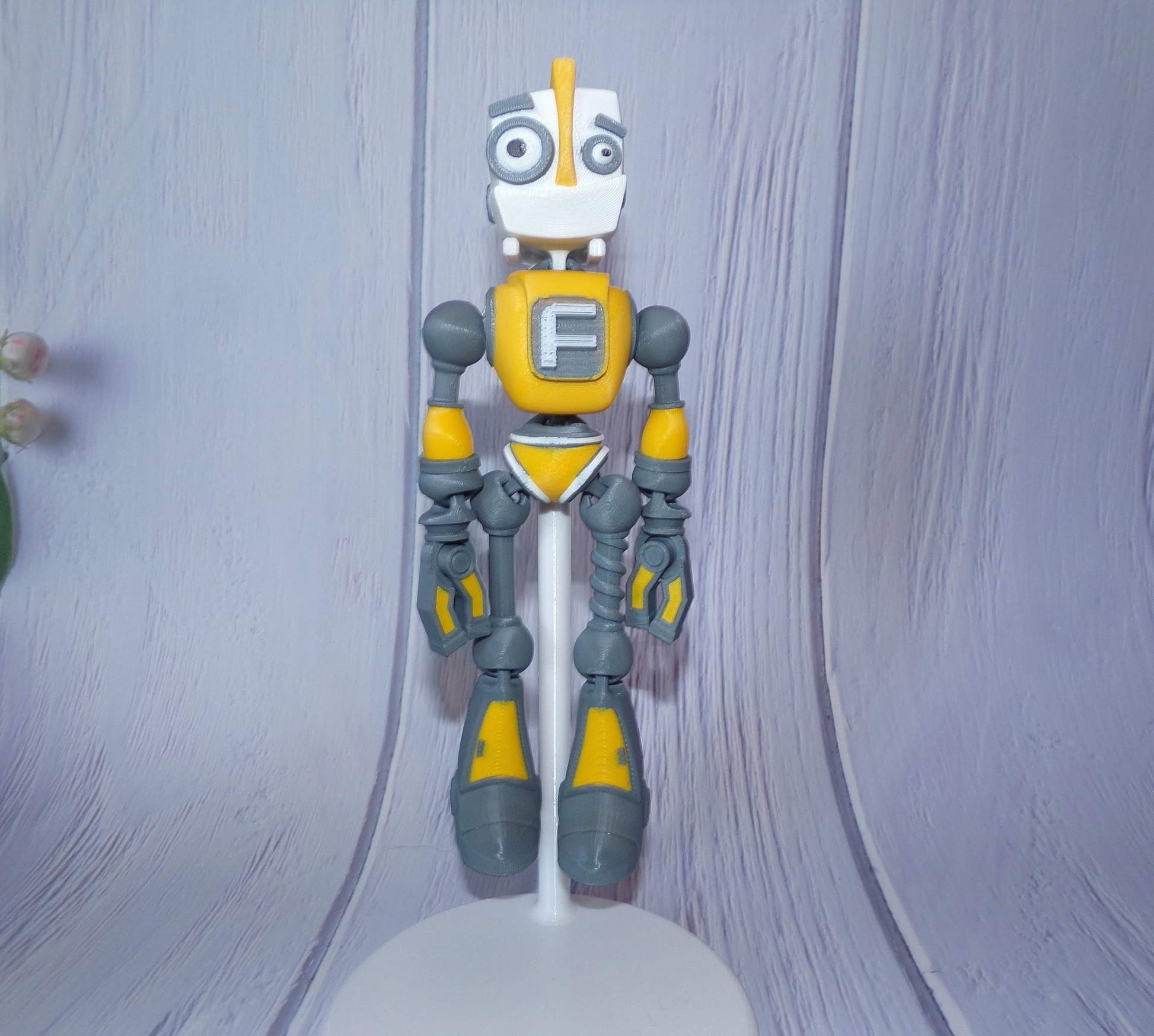 Robot: 3d Printed Articulated Robot with Custom Stand - Wonderland 3D Printing 